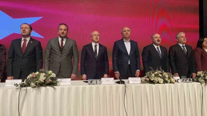 AK Parti Bursa’da bayramlaşma programı: Birlik, hizmet ve teşkilat vurgusu