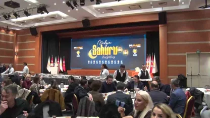 AK Parti İstanbul İl Başkanlığı’nda basın mensupları için sahur programı düzenlendi