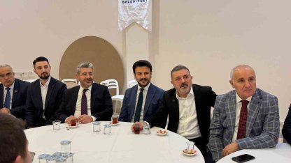 AK Parti Sincan Teşkilatı üyeleri iftarda buluştu
