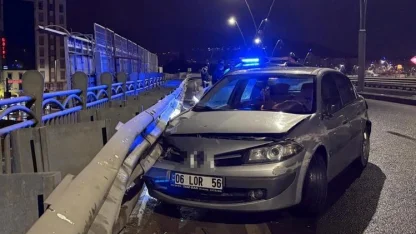 Alkollü sürücü bariyerlere girdi: 25 bin TL ceza yazıldı