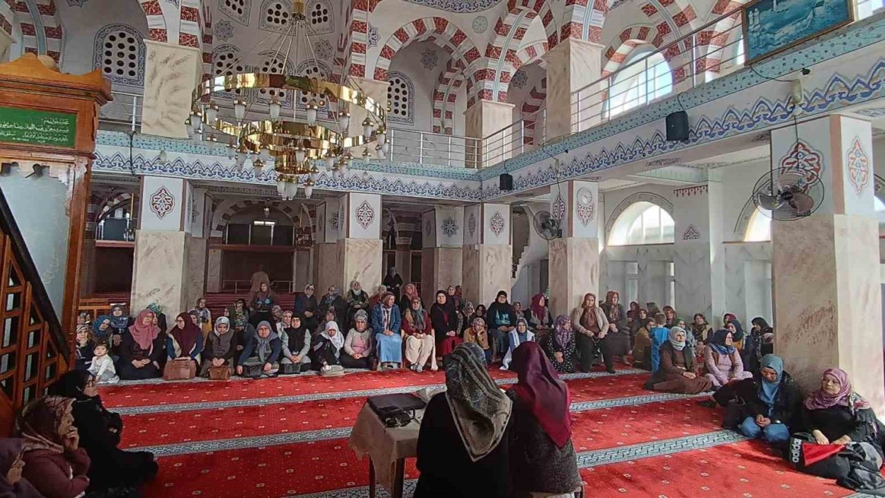 Anamur’da hanımlara özel Kadir Gecesi programı