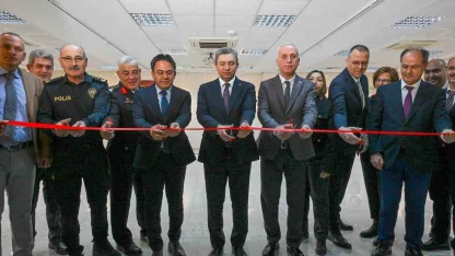 Antalya’nın Fethi’nin 819. yılında "Fetih ve Fatih" konferansı gerçekleştirildi