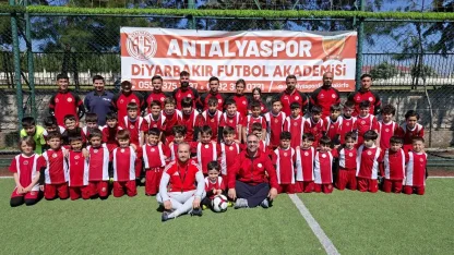 Antalyaspor Diyarbakır Futbol Akademisinden çocuklara sağlık atölyesi
