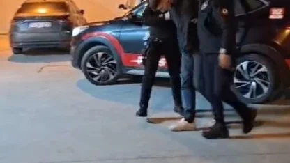 Arnavutköy’de polisten kaçan şüphelinin üzerinden uyuşturucu çıktı