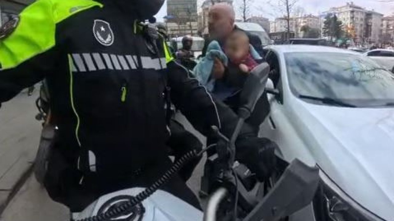 Bahçelievler’de motorize zabıta ekibi yaralı 3 aylık bebek için seferber oldu