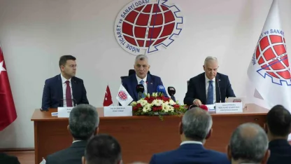 Bakan Bolat: "Kuzey ve güneyimizde mini dünya savaşı var. Türkiye bunlardan kendini korumayı başardı"