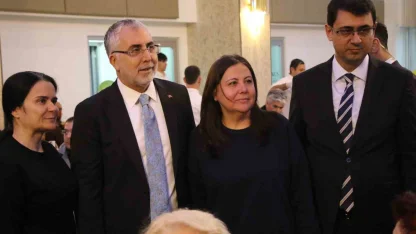 Bakan Işıkhan: "Türkiye olarak, sulhun ve sağ duyunun hakim olduğu bir diplomasi ortamının tesisi için çalışmaya devam edeceğiz"