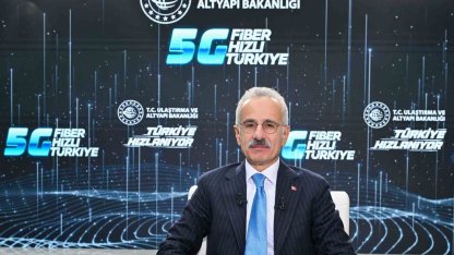 Bakan Uraloğlu: "5G hizmetlerini 2 yıl içerisinde ülkemizin her noktasında hizmete sunmayı hedefliyoruz"