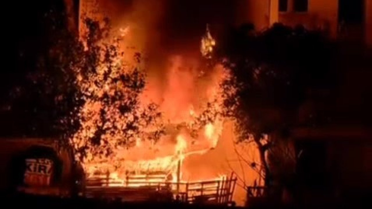 Baraka alevlere teslim oldu