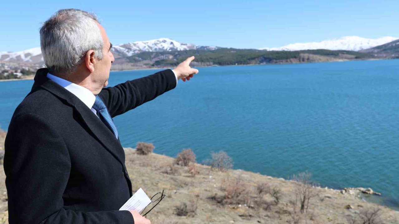 Başkan Bozcan: "Davos’a gitmeye gerek yok Hazar Gölü’ne gidelim"