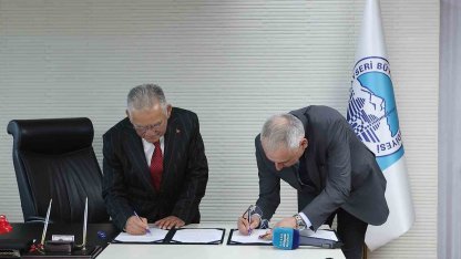 Başkan Büyükkılıç, Kartal Katlı Kavşağı için besmeleyi çekti, imzayı attı