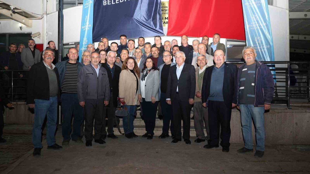 Başkan Çerçioğlu Koçarlı’da iftar sofrasında vatandaşlarla bir araya geldi