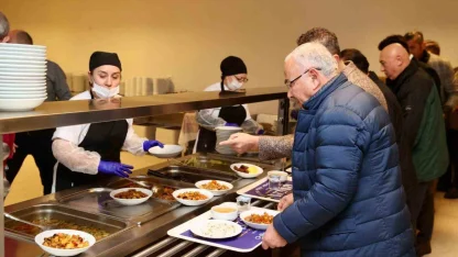 Başkan Güler, üniversite öğrencileriyle iftar sofrasında