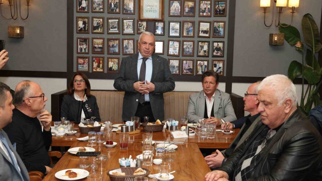 Başkan Şadi Özdemir amatör spor kulüp temsilcileri ile buluştu