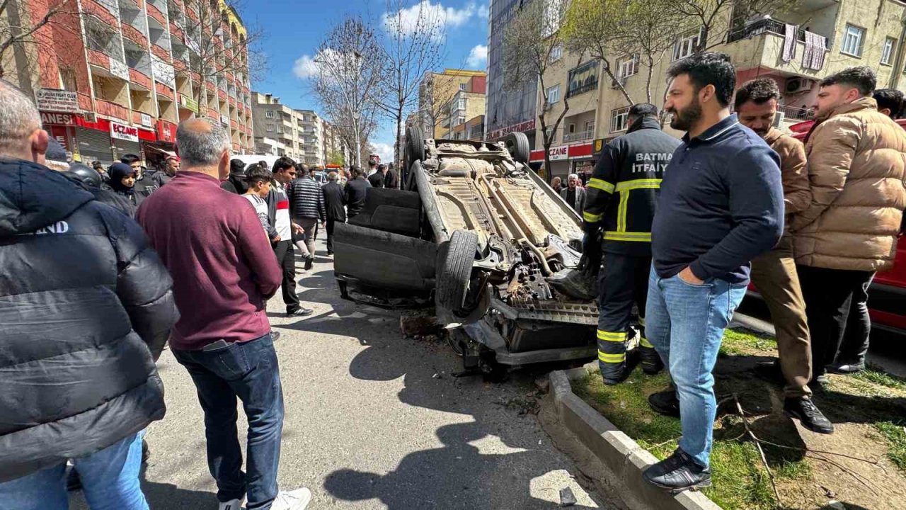 Batman’da kontrolden çıkan otomobil ters döndü: 1 yaralı