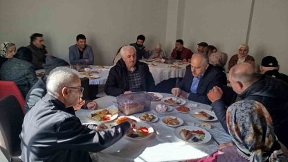 Bayburt’ta huzurevi sakinleri yakınlarıyla kahvaltıda buluştu