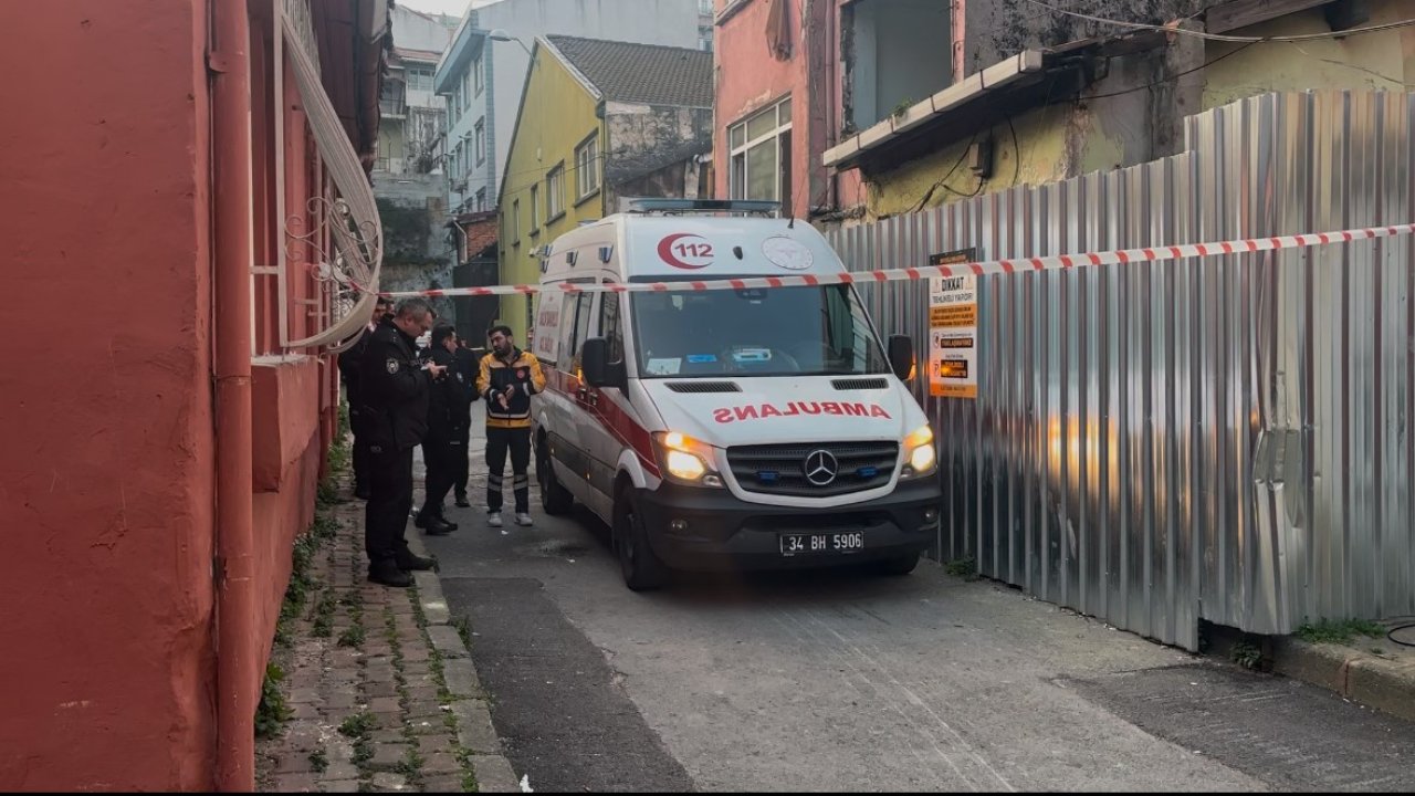 Beyoğlu’nda çıkan yangında 1 yaşındaki bebek hayatını kaybetti, 2 kişi yaralandı