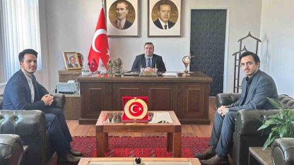 Bilecik’te ikiz kardeşler komşu köylere imam olarak atandı