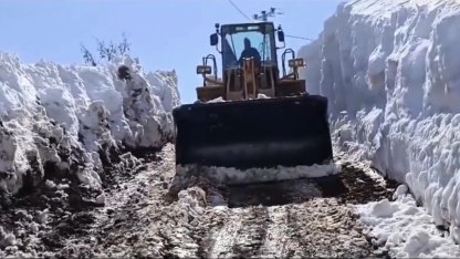 Bingöl’de karla mücadele çalışmaları sürüyor