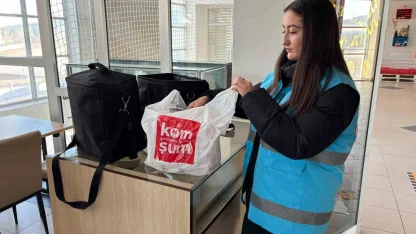 Bingöl’de öğrencilerden "Komşum Projesi" ile Ramazan dayanışması