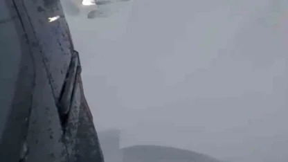 Bingöl’de tipi nedeniyle mahsur kalan araçlar kurtarıldı