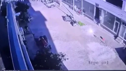 Buldan’daki 5.1’lik deprem ve artçı sarsıntılar güvenlik kamerasına yansıdı