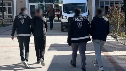 Burdur’daki motosiklet hırsızları Isparta’da yakalandı
