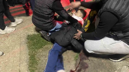 Bursa’da parkta bıçaklı kavga: 16 yaşındaki çocuk yaralandı