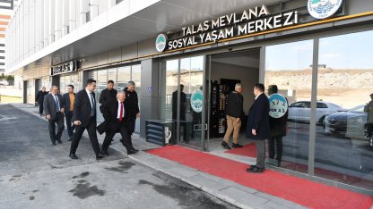 Büyükkılıç ve Boyraz, Talas Mevlana Sosyal Yaşam Merkezi’ni ziyaret etti