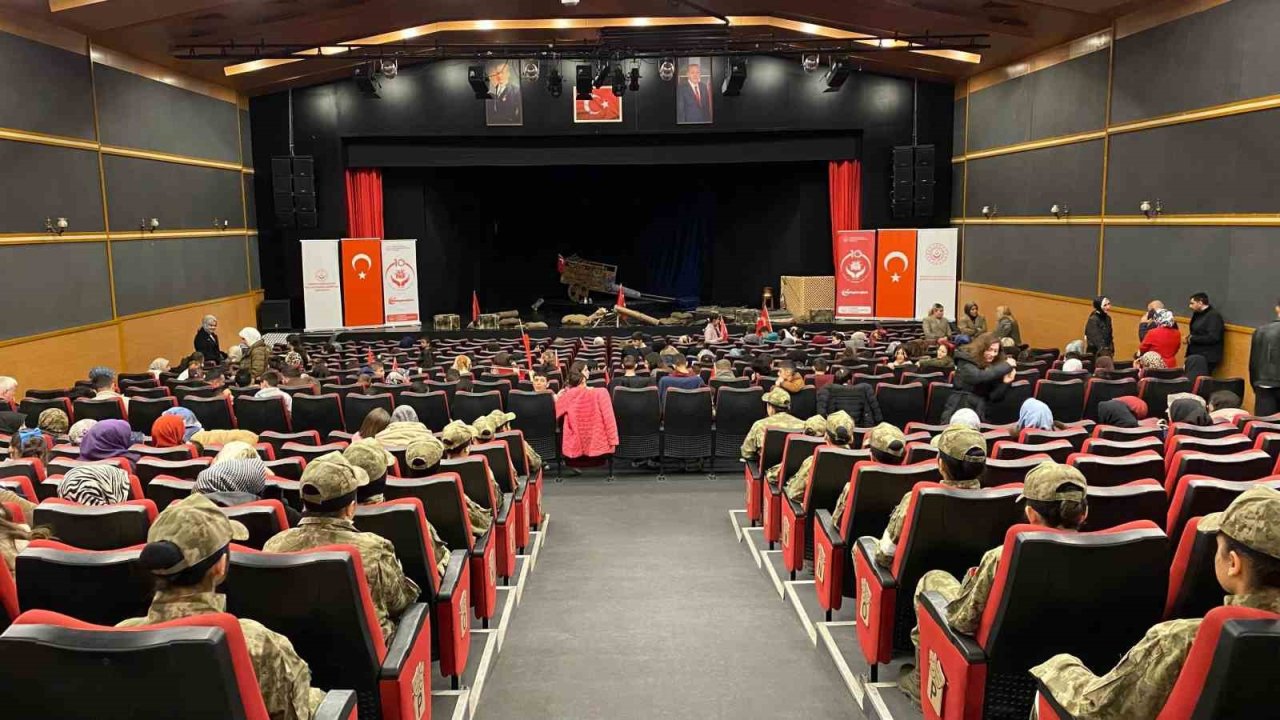 Çanakkale ruhu Erzurum’da sahneye taşındı