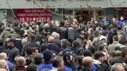 Çankaya Belediye Başkanı Güner’in açıklaması sırasında gerginlik