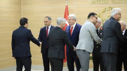 Çankırı’da protokol ile vatandaşlar bayramlaştı