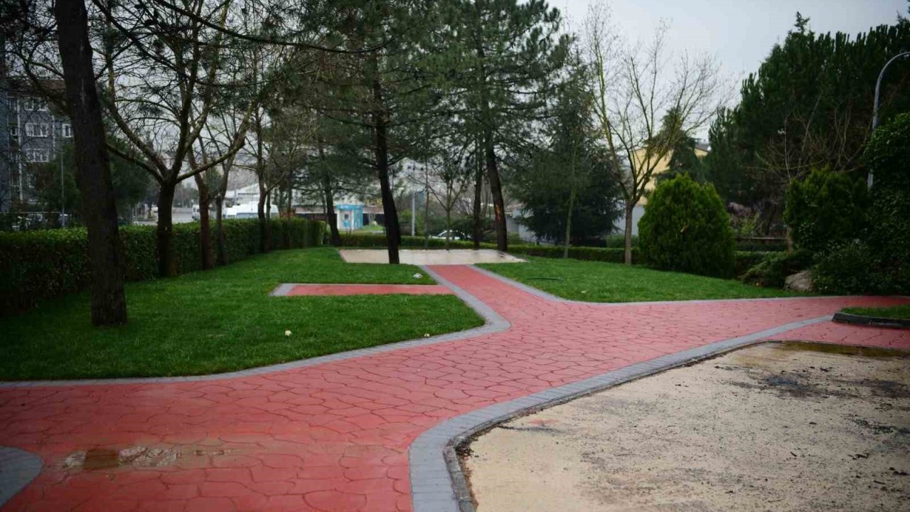 Çayırova’da yeşil alanlarda revizyon mesaisi