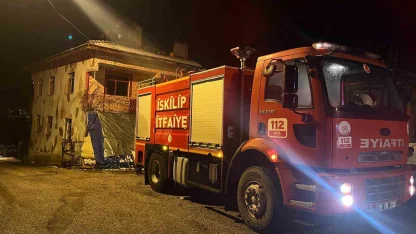 Çorum’da evin bacasında çıkan yangın korkuttu