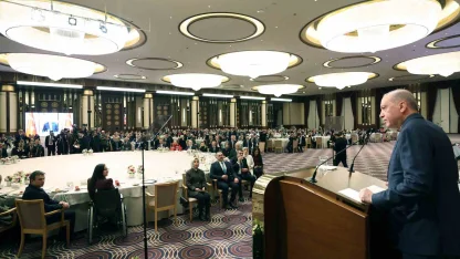 Cumhurbaşkanı Erdoğan: "Kıymetli öğretmenlerimize karşı şiddete toleransımız yoktur"