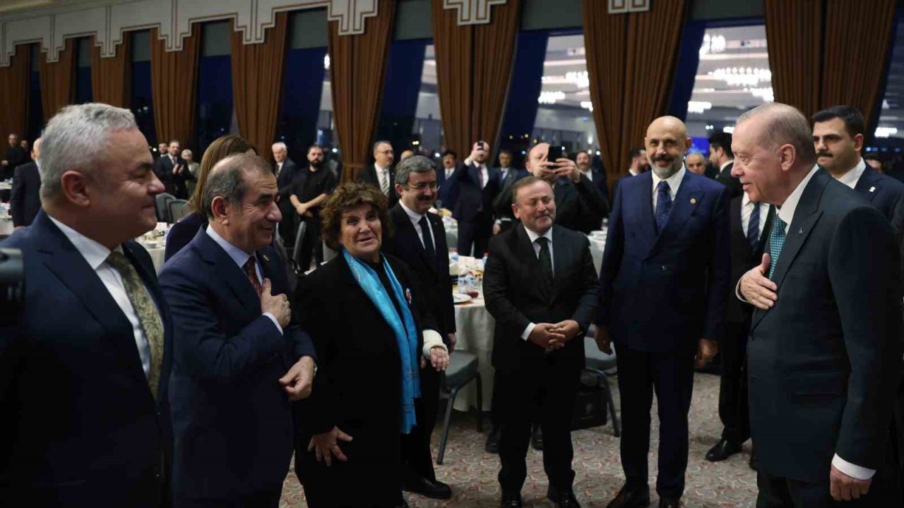 Cumhurbaşkanı Erdoğan: "Türkiye her zaman savaşın değil barışın yanındadır"