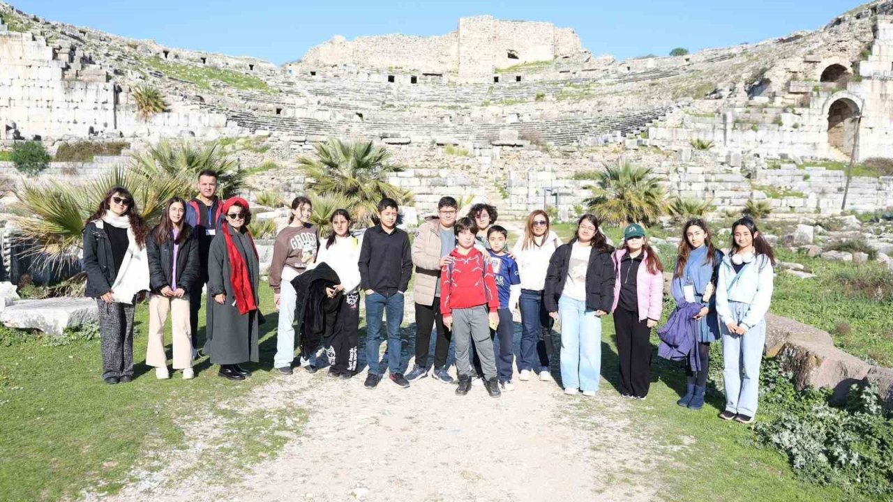 Didim Çocuk Meclisi’nden Miletos’ta matematik yolculuğu