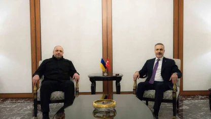 Dışişleri Bakanı Hakan Fidan, Ukrayna Milli Güvenlik ve Savunma Konseyi Sekreteri Rüstem Umerov ile Ankara’da bir araya geldi.
