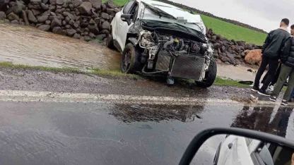 Diyarbakır’da otomobil takla attı: 2 yaralı