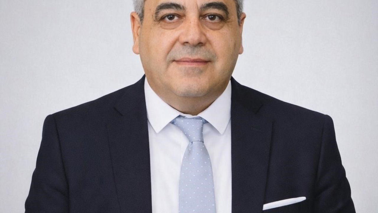 Diyarbakırlı iş adamlarından eski Bakan Eker’e destek