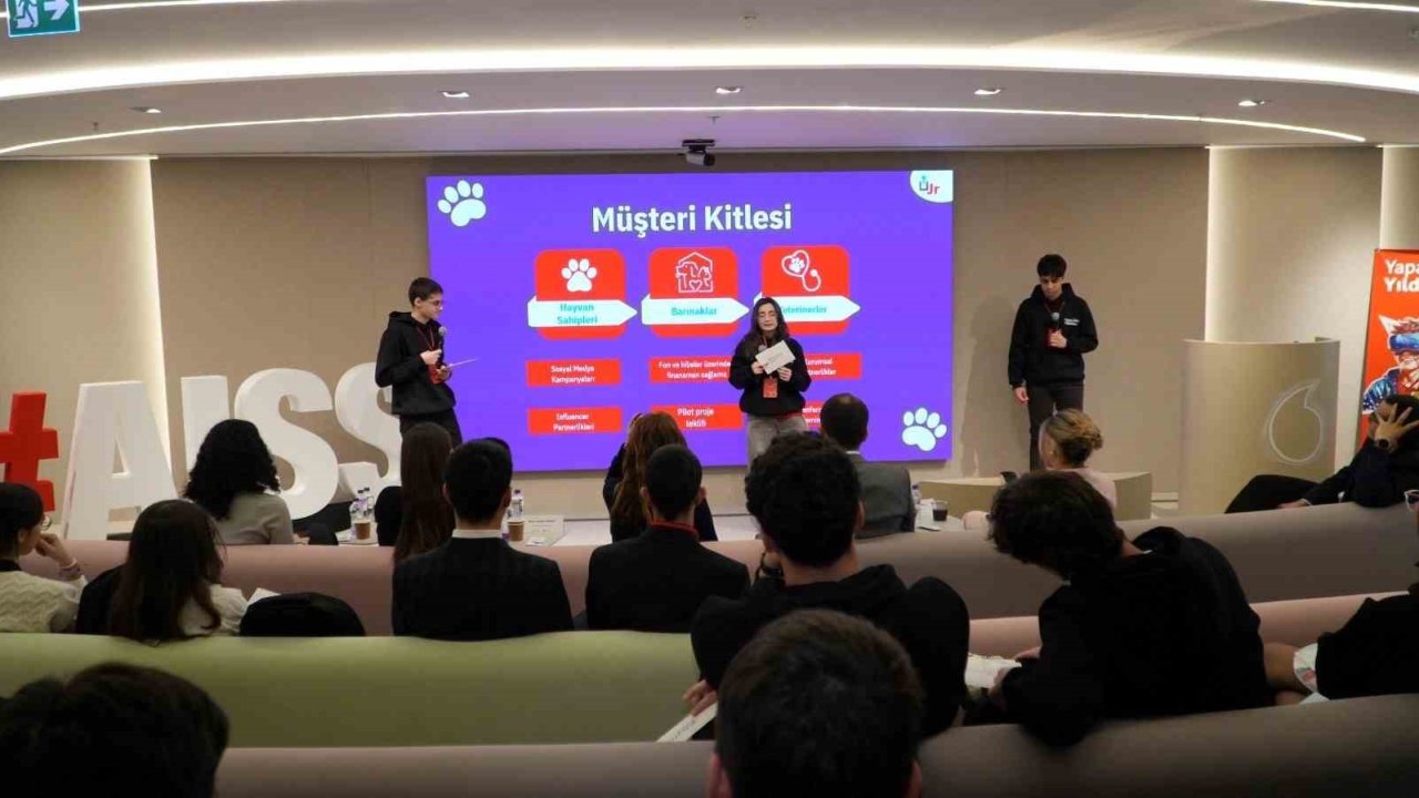 Diyarbakırlı öğrencilerden yapay zekada Türkiye çapında başarı