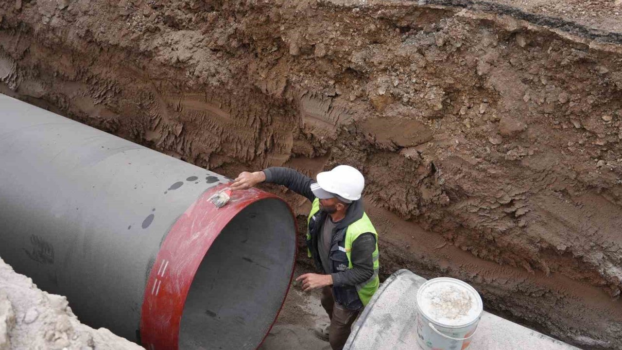 Düzce Belediyesi su şebekesini yeniliyor