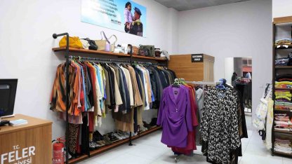 Efeler Belediyesi’nin Sosyal Destek Giyim Noktası 2 haftada 80 haneye ulaştı