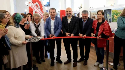 Efeler’de el emeği göz nuru eserler görücüye çıktı