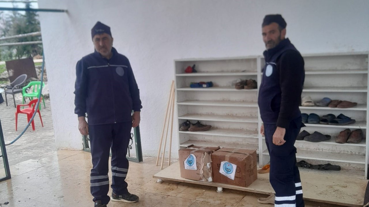 Eğil Belediyesi tarafından cami ve taziye evlerine temizlik malzemesi desteği