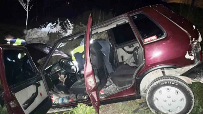 Emet’te otomobil şarampole yuvarlandı: 4 yaralı