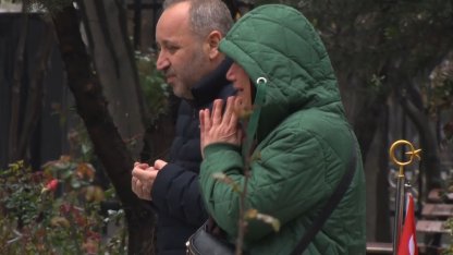 En acı bayram, Edirnekapı Şehitliği’nde gözyaşlarını tutamadı