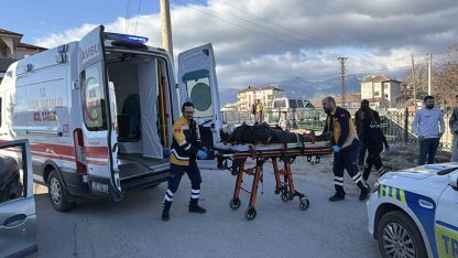 Erbaa’da motosiklet ile otomobil çarpıştı: 2 yaralı