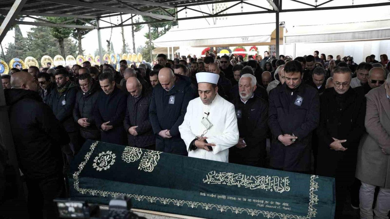 Erol Köse son yolculuğuna uğurlandı