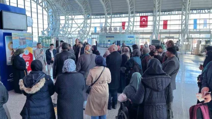 Erzincan’dan umre yolcuları dualarla uğurlandı